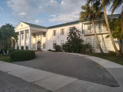 Clewiston - Photo 5