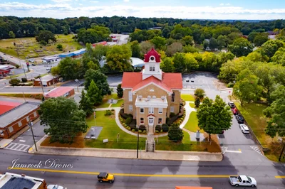 Jefferson - Photo 2