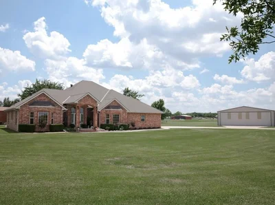 Tuttle - Photo 5