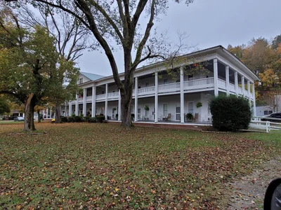 Red Boiling Springs - Photo 5