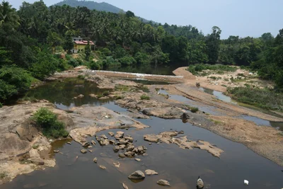 Sulya - Photo 2