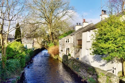 Cartmel - Photo 3
