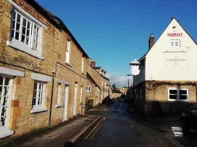 West Oxfordshire - Photo 2