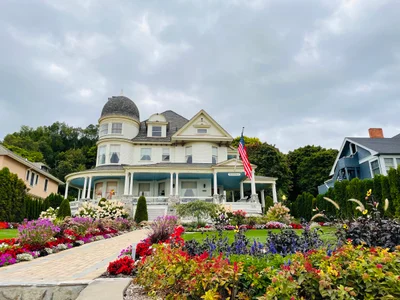 Mackinac Island - Photo 2