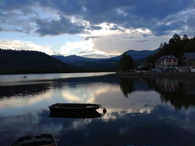 Chambon-sur-Lac - Photo 3