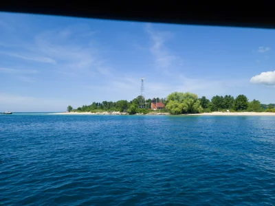 Harbor Springs - Photo 4