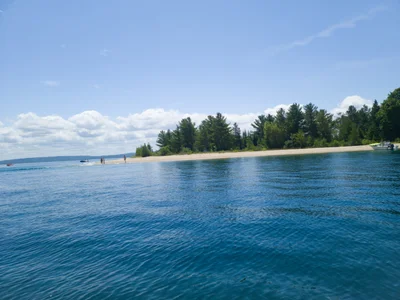 Harbor Springs - Photo 5