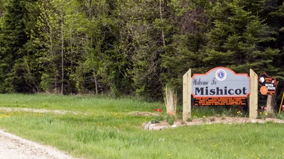 Mishicot - Photo 2