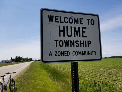 Hume Township - Photo 2