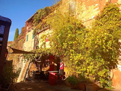 Roussillon - Photo 2