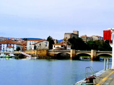 San Vicente de la Barquera - Photo 2