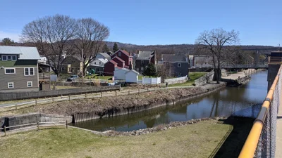 Town of Waterford - Photo 4