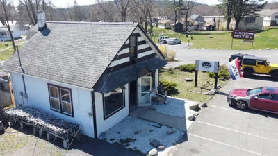Milford - Photo 2
