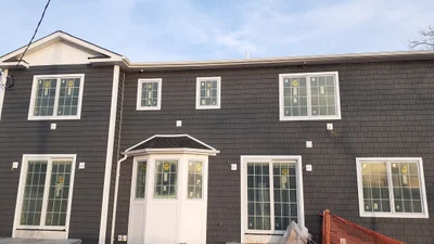 Levittown - Photo 2