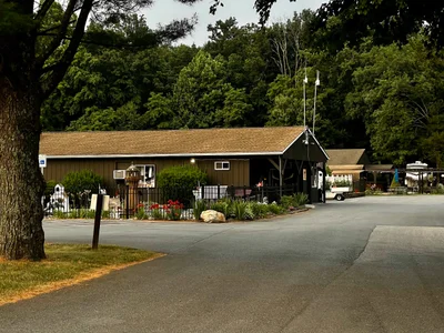 Woodbine - Photo 3