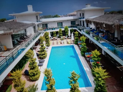 Çeşme - Photo 3