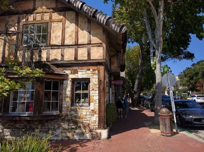 Carmel-by-the-Sea - Photo 2