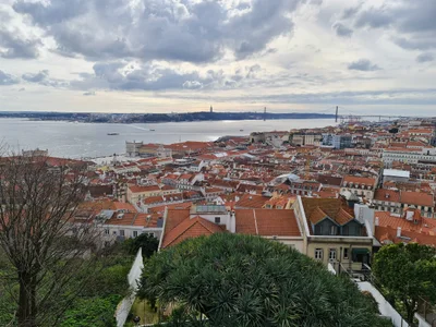 Lisbon - Photo 3