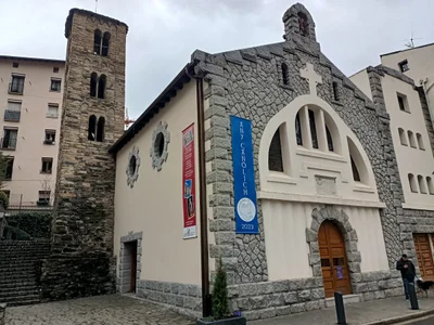 Sant Julia de Loria - Photo 2