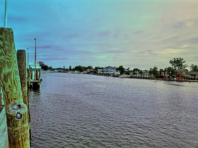 Bay Shore - Photo 2