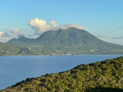 St. Kitts - Photo 2