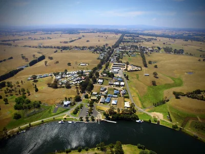 Johnsonville - Photo 2