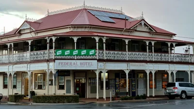 Childers - Photo 3