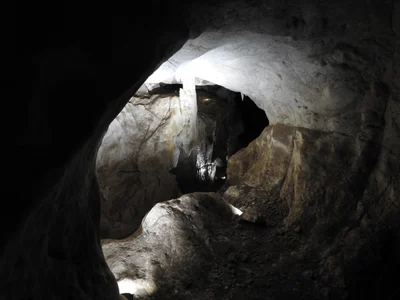 The Caves - Photo 3