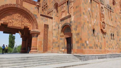 Abovyan - Photo 2