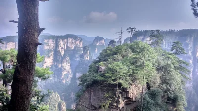 Zhangjiajie - Photo 4