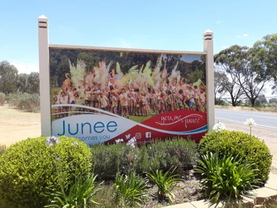 Junee - Photo 2
