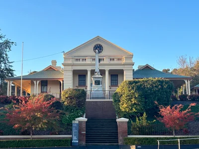 Junee - Photo 5
