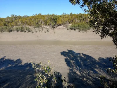 St Lawrence - Photo 2