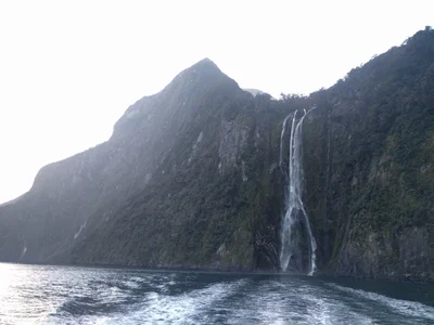 Milford Sound - Photo 3