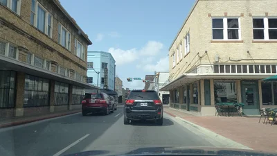 Brownsville - Photo 3