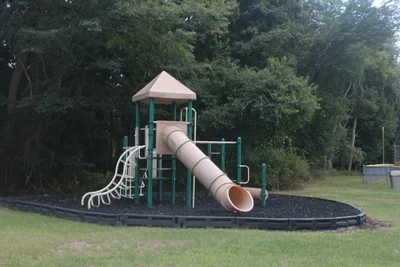 Manorville - Photo 4