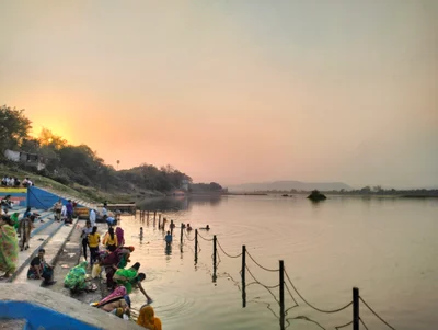 Hoshangabad - Photo 3