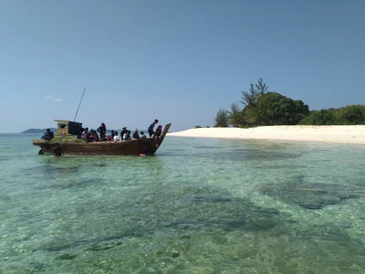 Tudjuh Archipelago - Photo 4