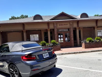 Senoia - Photo 2