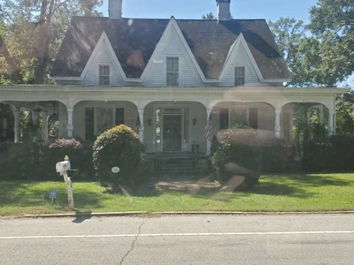 Senoia - Photo 3