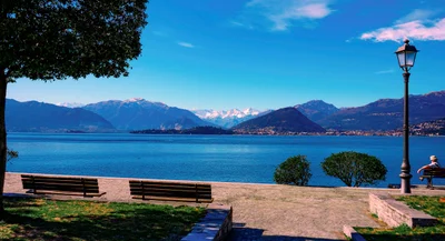 Lake Maggiore - Photo 2